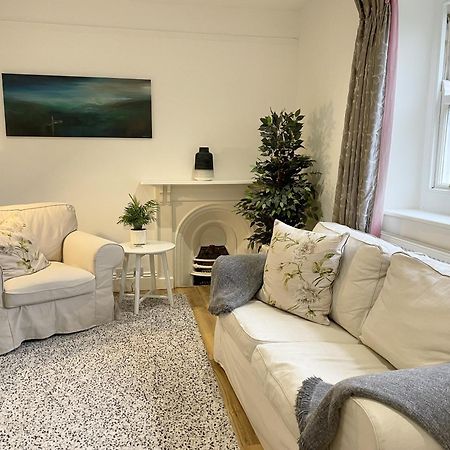 The Mount Somerton Retreat - Nr Bruton, Glastonbury, The Spectacular Wells Cathedral, Millfield School, Leonardo Helicopters, Yeovilton Luaran gambar